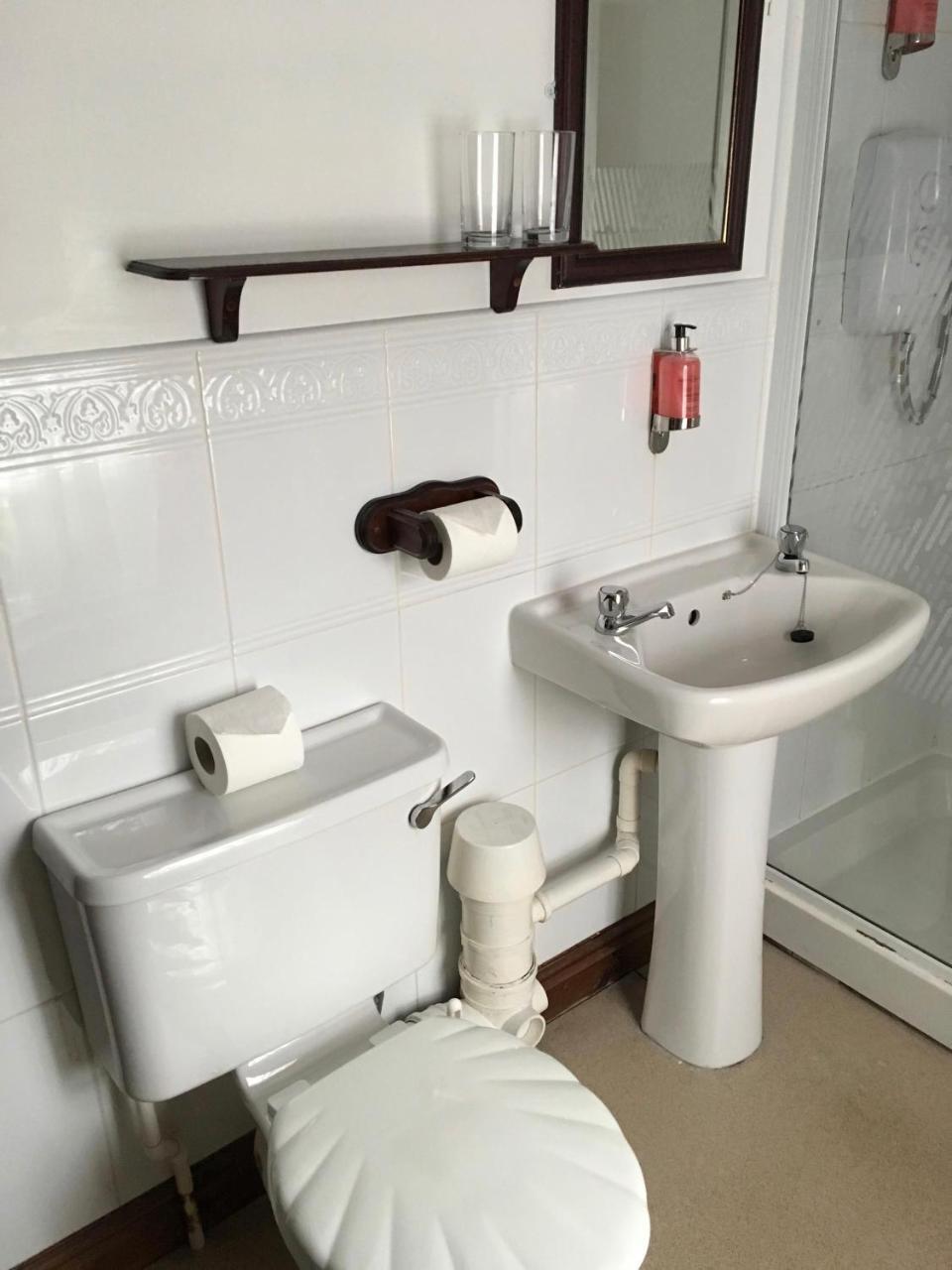 The Farmers Arms Hotel Eccleston  ภายนอก รูปภาพ