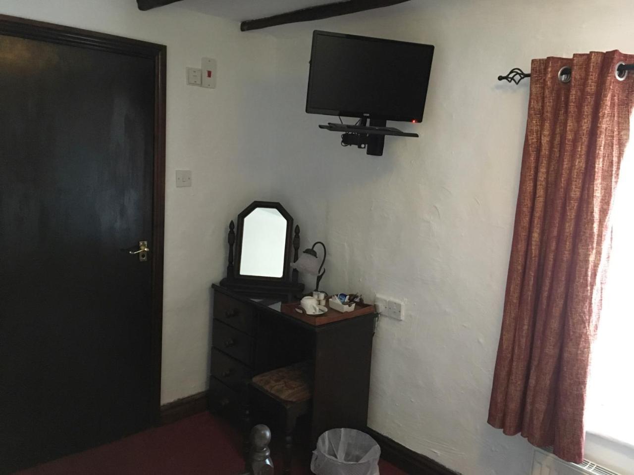 The Farmers Arms Hotel Eccleston  ภายนอก รูปภาพ