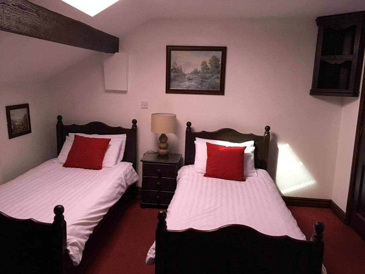 The Farmers Arms Hotel Eccleston  ภายนอก รูปภาพ