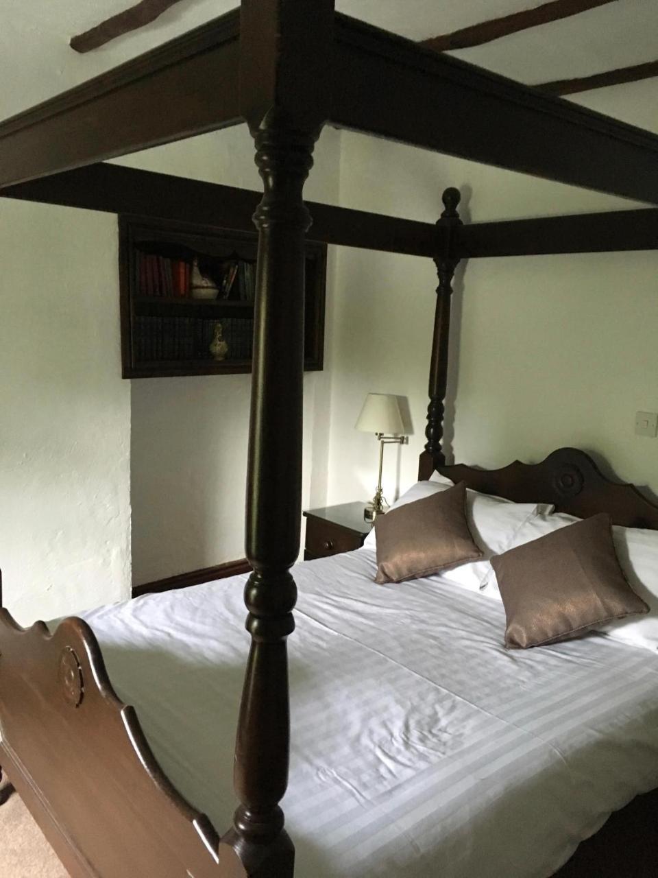 The Farmers Arms Hotel Eccleston  ภายนอก รูปภาพ